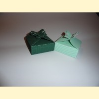 Dėžutė dovanėlei su drugeliu